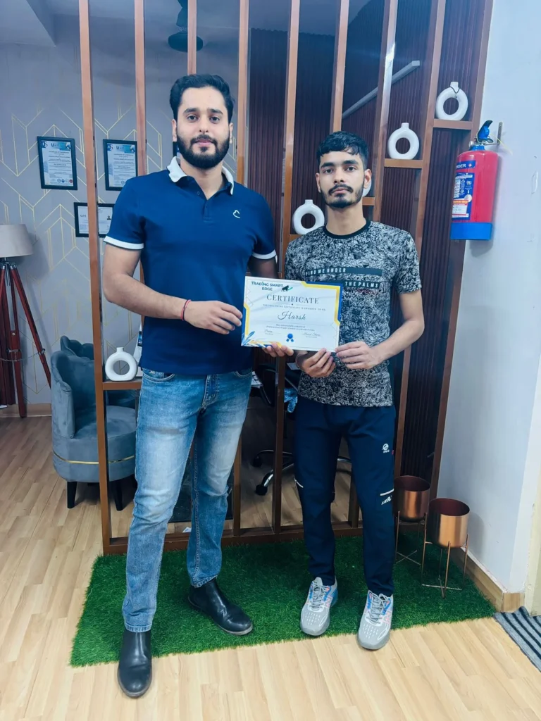 Student-awarded-with-a-stock-market-certificate-at-Trading-Smart-Edge-Delhi